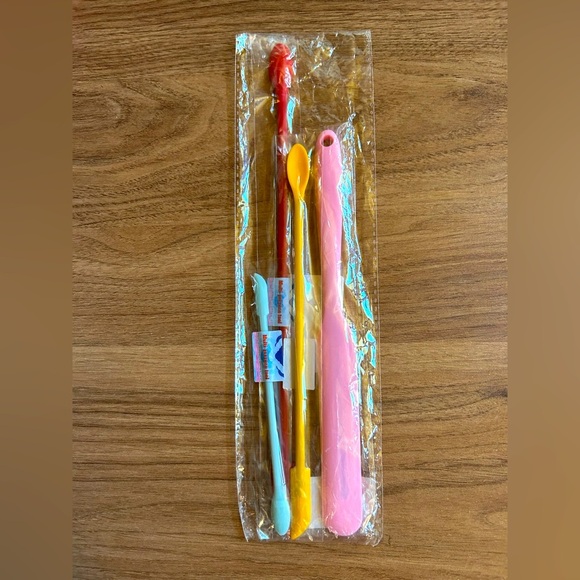 NWT, make up & lotion spatulas/spoons, get ALL the product from containers/jars - Picture 1 of 2